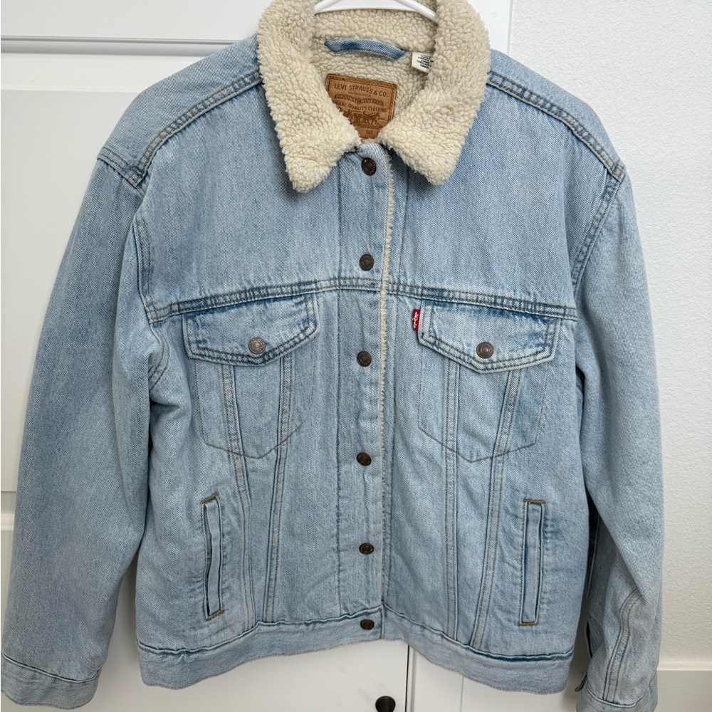 Levi's Blue Lightweight Jacket with Cream Collar and Contrasting Stitching